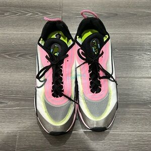 Women’s Nike Air Max 2090